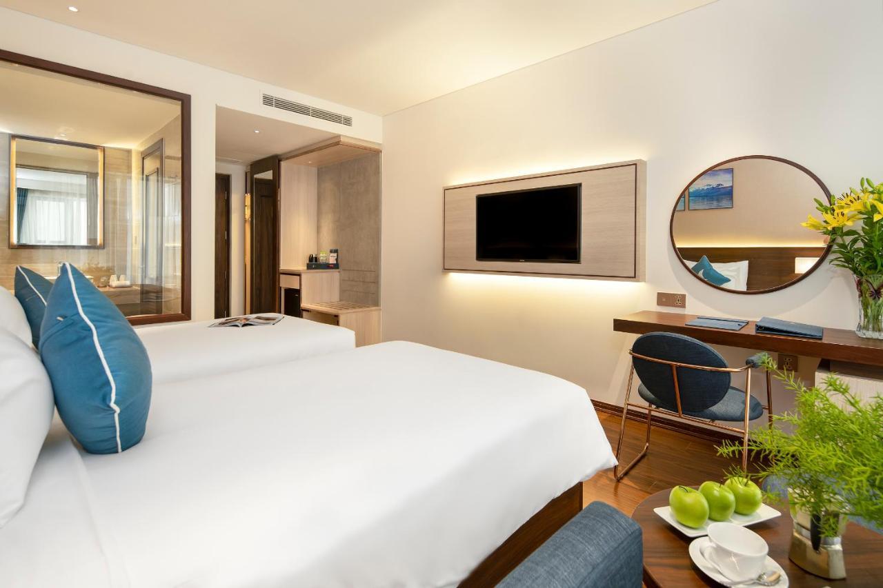 Canvas Danang Beach Hotel Esterno foto