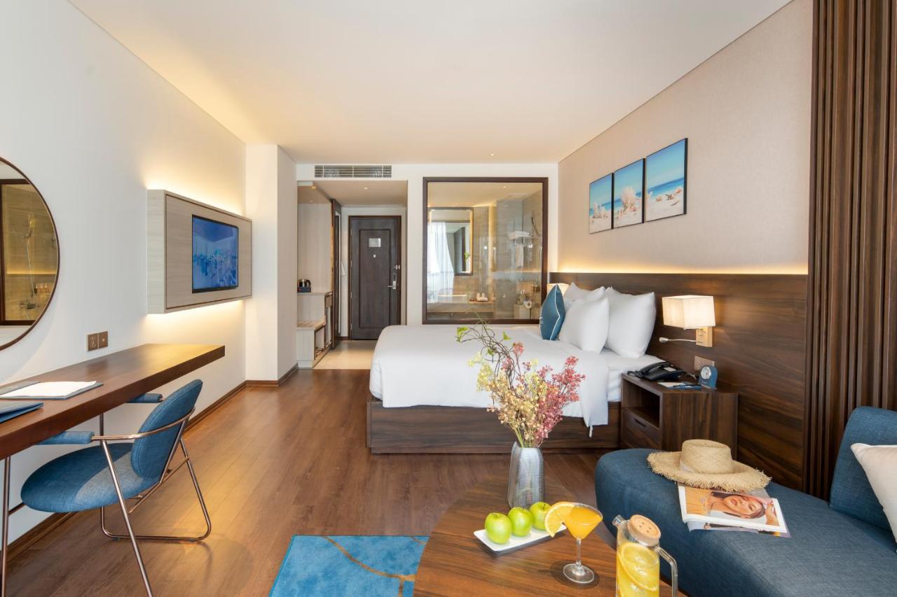 Canvas Danang Beach Hotel Esterno foto