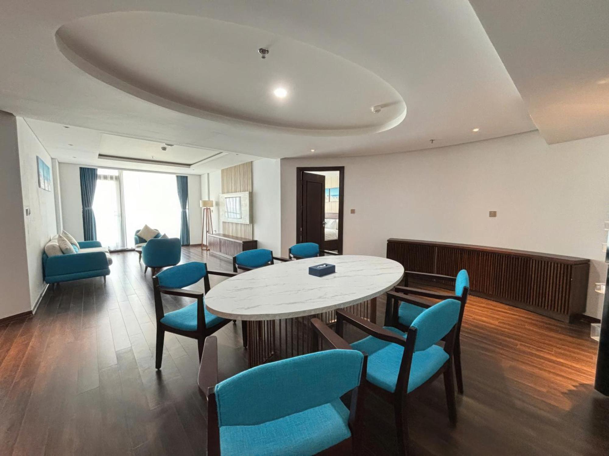 Canvas Danang Beach Hotel Esterno foto